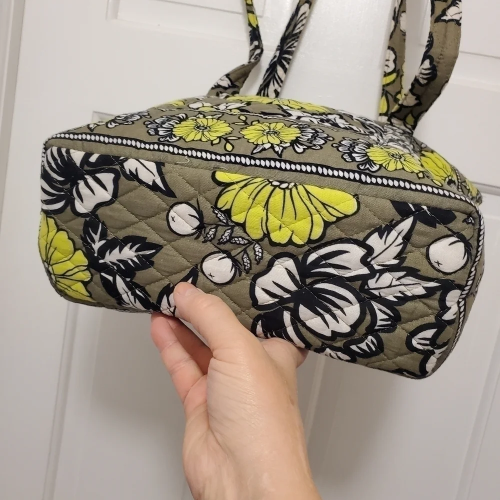 Colorful Quilted Shoulder zip close bag - Picture 6 of 10
